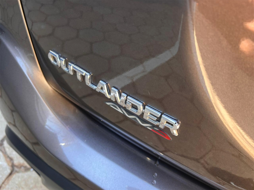 mitsubishi outlander 2.2 4x4 16v diesel 4p automatico 5p manual 2018