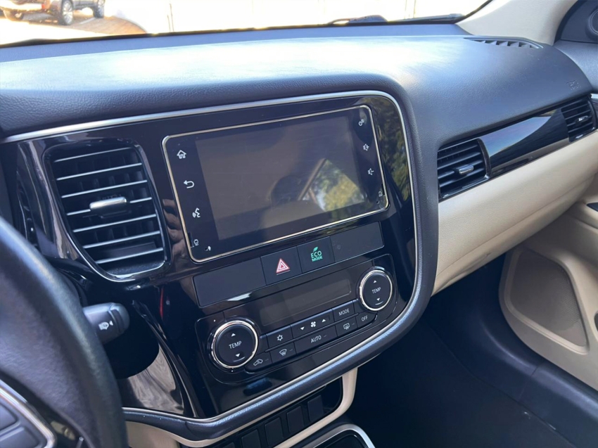 mitsubishi outlander 2.2 4x4 16v diesel 4p automatico 5p manual 2018