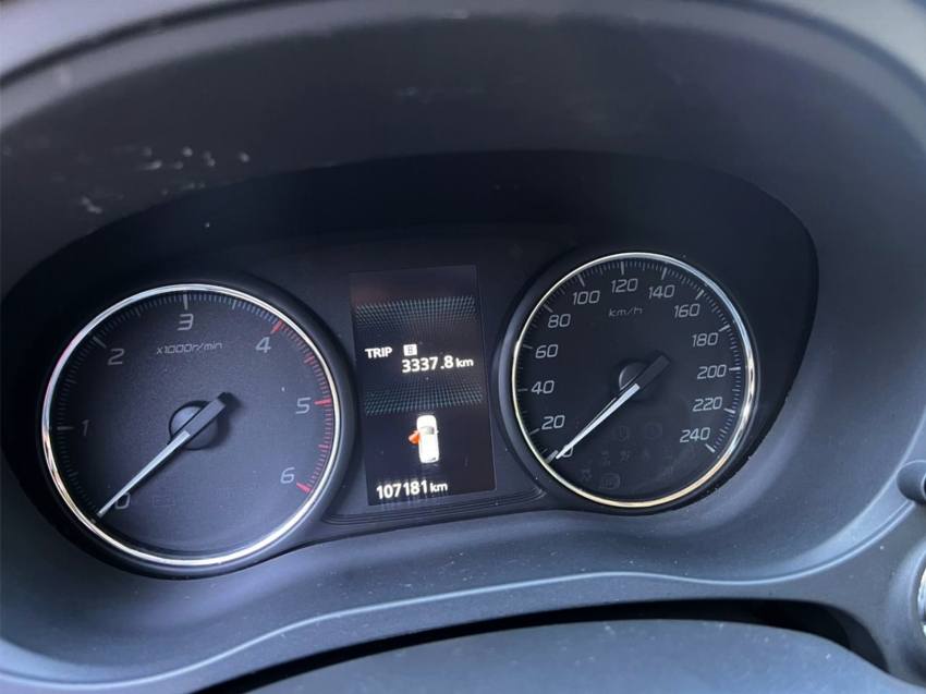 mitsubishi outlander 2.2 4x4 16v diesel 4p automatico 5p manual 2018