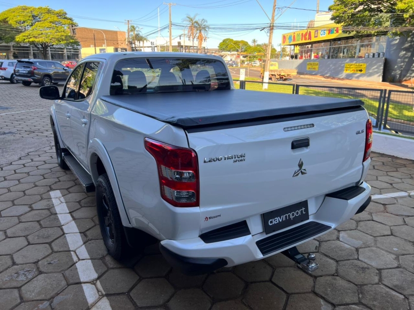 mitsubishi l200 triton 2.4 16v turbo diesel sport gls cd 4p 4x4 automatico manual 20194