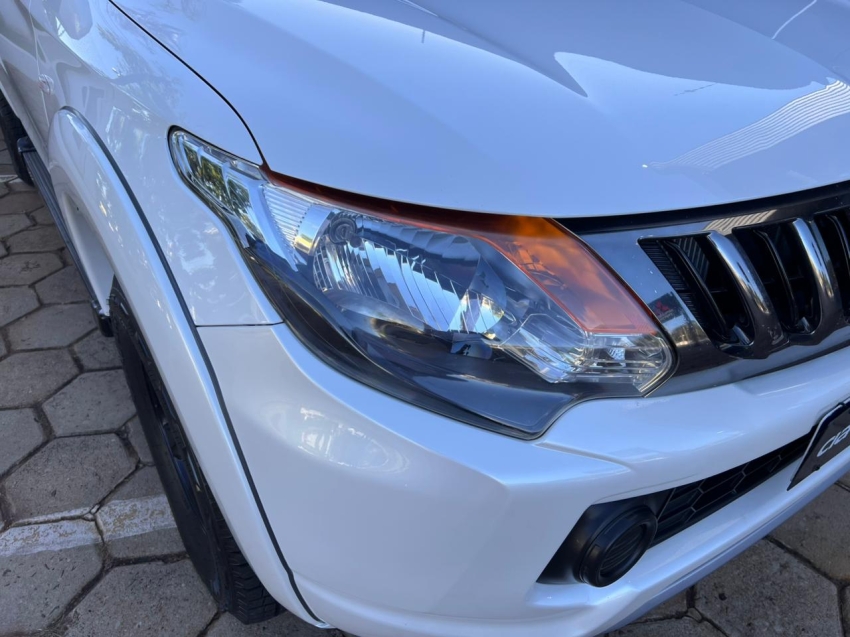 mitsubishi l200 triton 2.4 16v turbo diesel sport gls cd 4p 4x4 automatico manual 20192