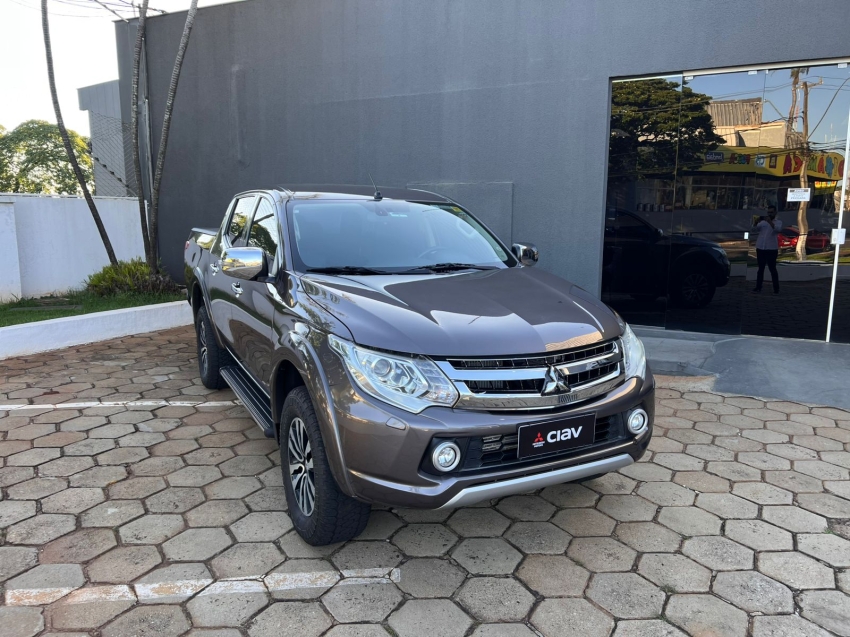 mitsubishi l200 triton 2.4 16v turbo diesel sport hpe top cd 4p 4x4 automatico manual 2018