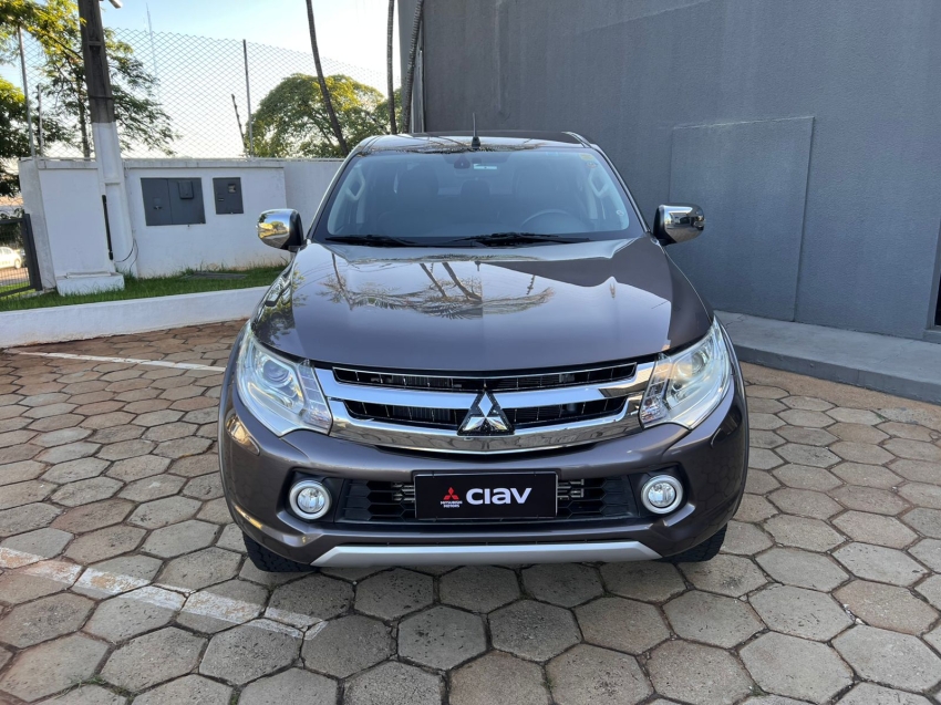 mitsubishi l200 triton 2.4 16v turbo diesel sport hpe top cd 4p 4x4 automatico manual 20181