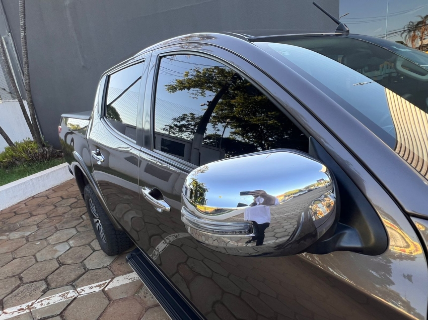 mitsubishi l200 triton 2.4 16v turbo diesel sport hpe top cd 4p 4x4 automatico manual 20189