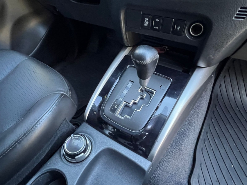 mitsubishi l200 triton 2.4 16v turbo diesel sport hpe top cd 4p 4x4 automatico manual 201818