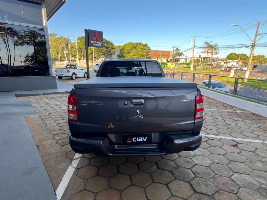 mitsubishi l200 triton 2.4 16v turbo diesel sport hpe top cd 4p 4x4 automatico manual 20186