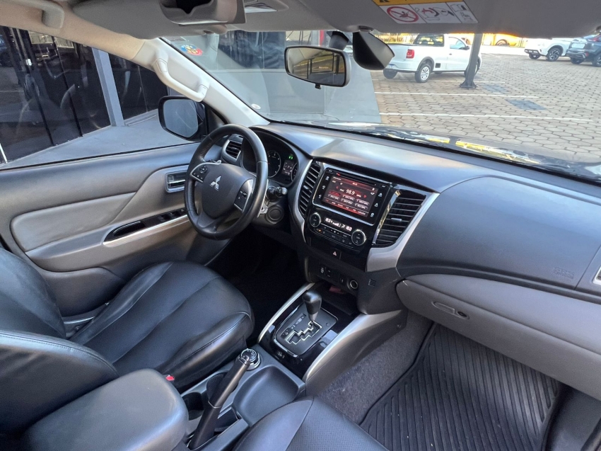 mitsubishi l200 triton 2.4 16v turbo diesel sport hpe top cd 4p 4x4 automatico manual 201820