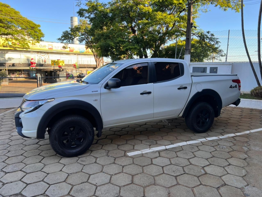 mitsubishi l200 triton 2.4 16v turbo diesel outdoor glx cd 4x4 manual 4p 20247