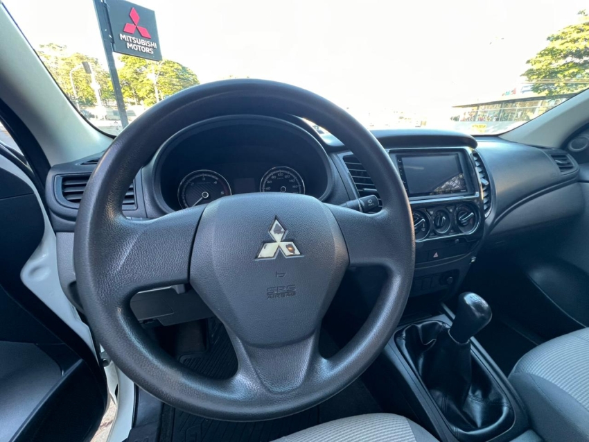 mitsubishi l200 triton 2.4 16v turbo diesel outdoor glx cd 4x4 manual 4p 202411