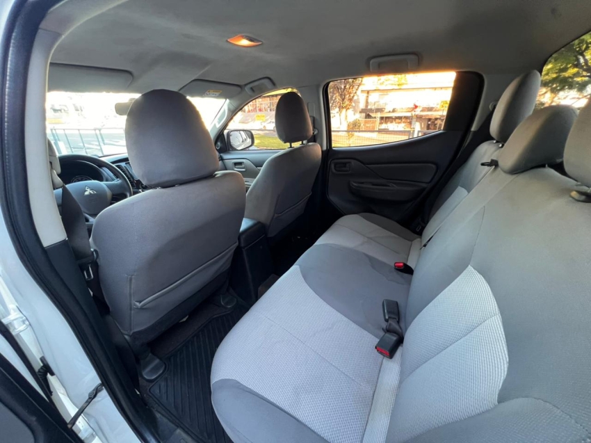 mitsubishi l200 triton 2.4 16v turbo diesel outdoor glx cd 4x4 manual 4p 202415