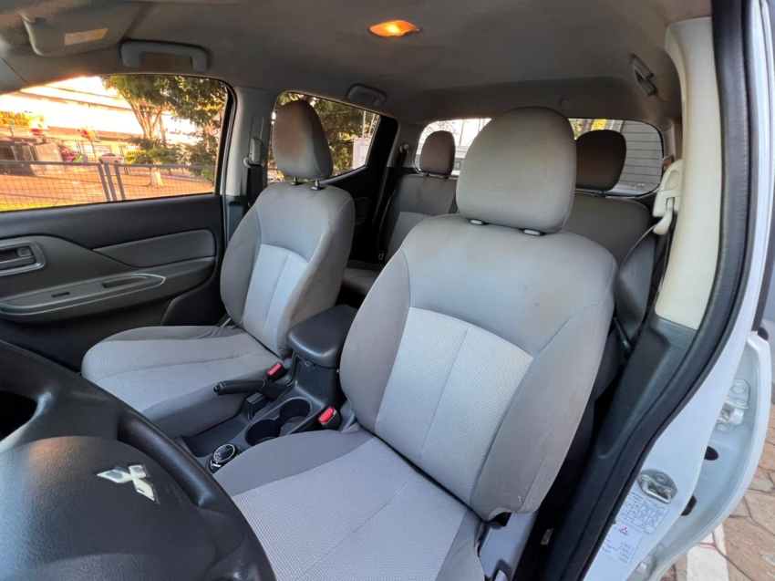 mitsubishi l200 triton 2.4 16v turbo diesel outdoor glx cd 4x4 manual 4p 202413