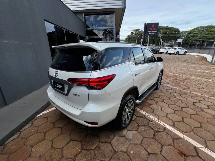 toyota hilux sw4 2.8 srx 4x4 7 lugares 16v turbo intercooler diesel 4p automatico 20174