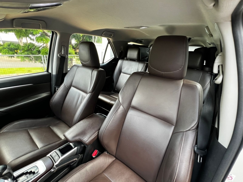 toyota hilux sw4 2.8 srx 4x4 7 lugares 16v turbo intercooler diesel 4p automatico 201714