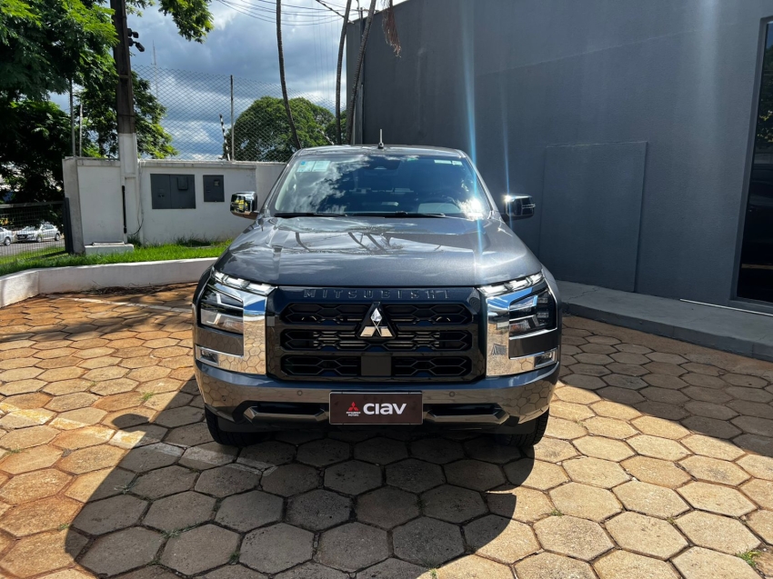 mitsubishi triton 2.4 biturbo diesel cd hpe-s 4x4 automatico 4p 20261