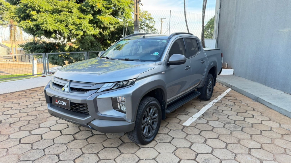 mitsubishi l200 triton 2.4 16v turbo diesel sport outdoor plus cd 4p 4x4 automatico 20253