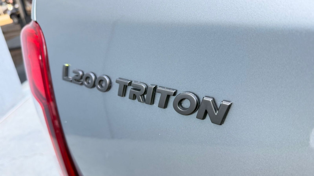 mitsubishi l200 triton 2.4 16v turbo diesel sport outdoor plus cd 4p 4x4 automatico 202510