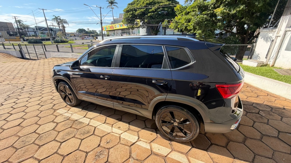 volkswagen taos 1.4 250 tsi total flex highline automatico 4p 20224