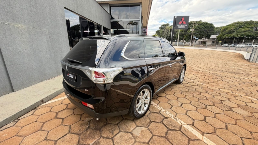 mitsubishi outlander 3.0 gt 4x4 v6 24v gasolina 4p automatico 20157
