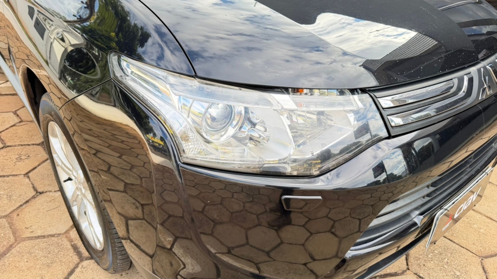 mitsubishi outlander 3.0 gt 4x4 v6 24v gasolina 4p automatico 20153