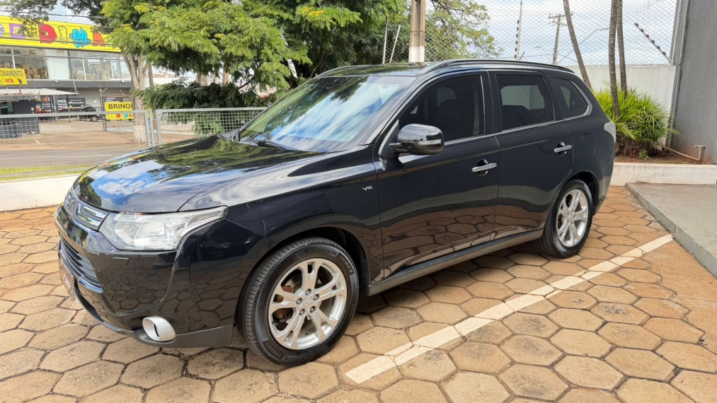 mitsubishi outlander 3.0 gt 4x4 v6 24v gasolina 4p automatico 20156