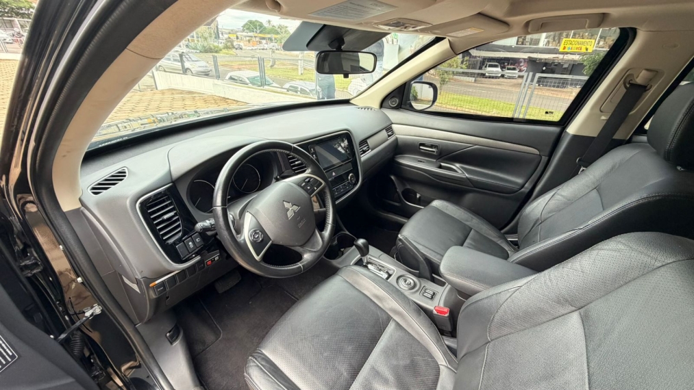 mitsubishi outlander 3.0 gt 4x4 v6 24v gasolina 4p automatico 201511
