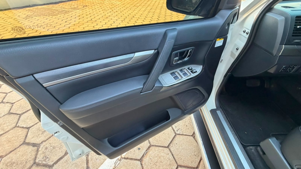 mitsubishi pajero full 3.2 hpe 4x4 16v turbo intercooler diesel 4p automatico 201917