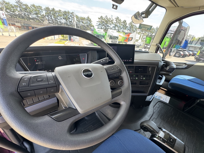 volvo fh460 6x2 2024/202512