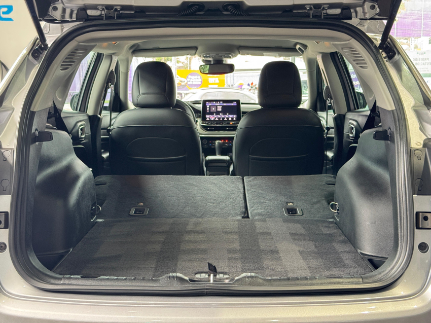 JEEP COMPASS 1.3 T270 TURBO FLEX LONGITUDE AT6 12