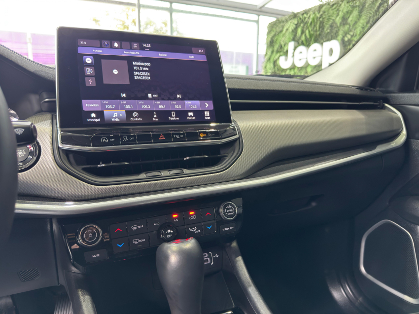 JEEP COMPASS 1.3 T270 TURBO FLEX LONGITUDE AT6 18