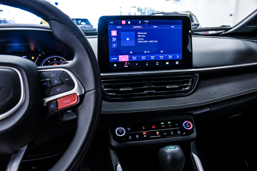 Fiat FASTBACK 1.0 TURBO 200 HYBRID AUDACE CVT 17
