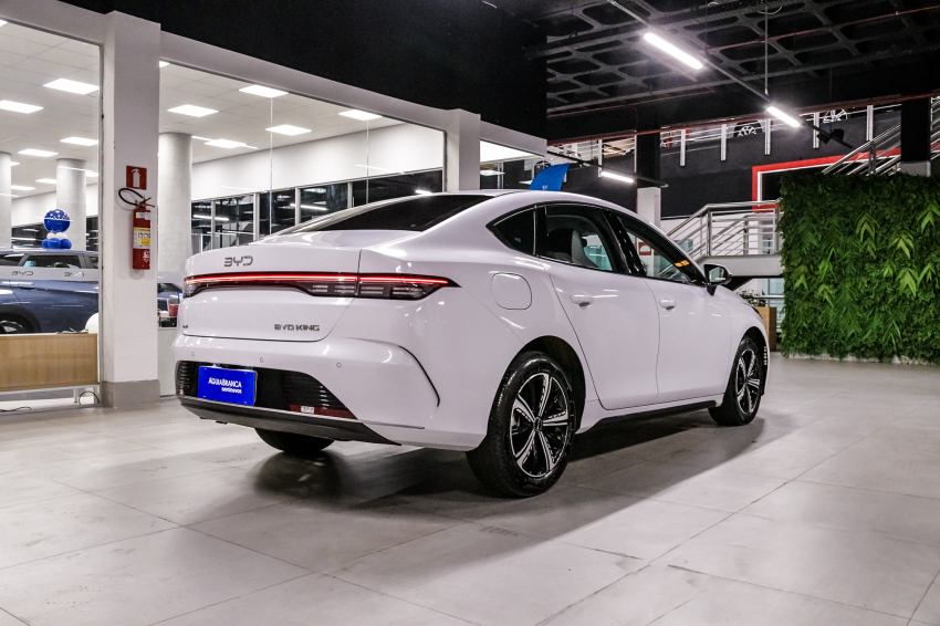 BYD KING 1.5 DM-I PHEV GS AUTOMÁTICO 10