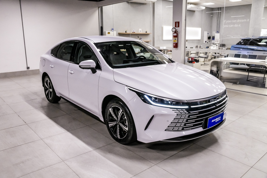BYD KING 1.5 DM-I PHEV GS AUTOMÁTICO 5