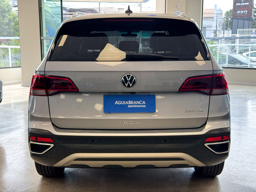 Volkswagen TAOS 1.4 250 TSI TOTAL FLEX HIGHLINE AUTOMÁTICO 8