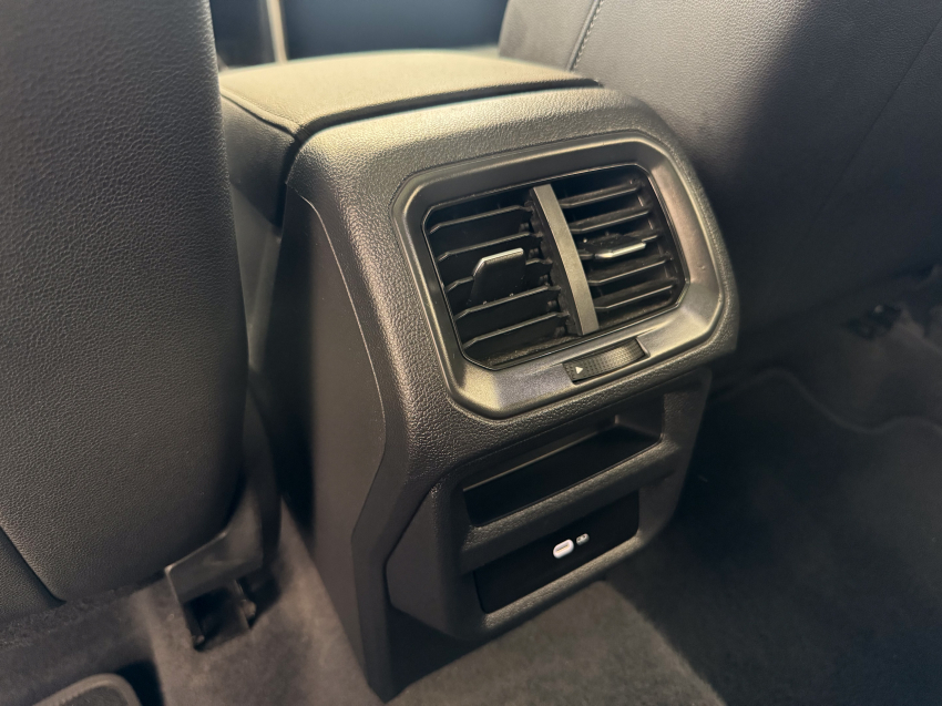 Volkswagen TAOS 1.4 250 TSI TOTAL FLEX HIGHLINE AUTOMÁTICO 28