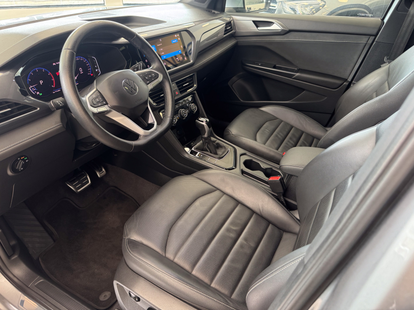 Volkswagen TAOS 1.4 250 TSI TOTAL FLEX HIGHLINE AUTOMÁTICO 13