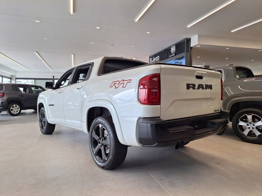rampage r/t  2.0l turbo gasolina at9 4x4 2025.