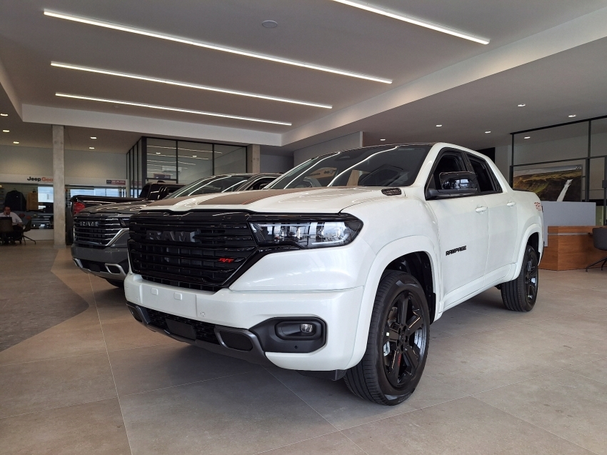 rampage r/t 2.0l turbo gasolina at9 4x4 2025. rampage r/t 2.0l turbo gasolina at9 4x4 2025.