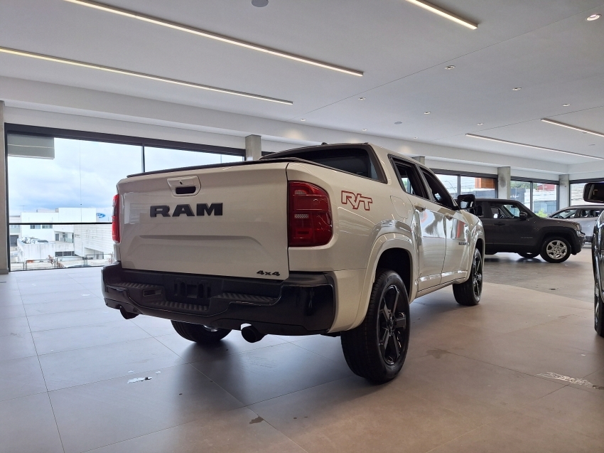 rampage r/t  2.0l turbo gasolina at9 4x4 2025.
