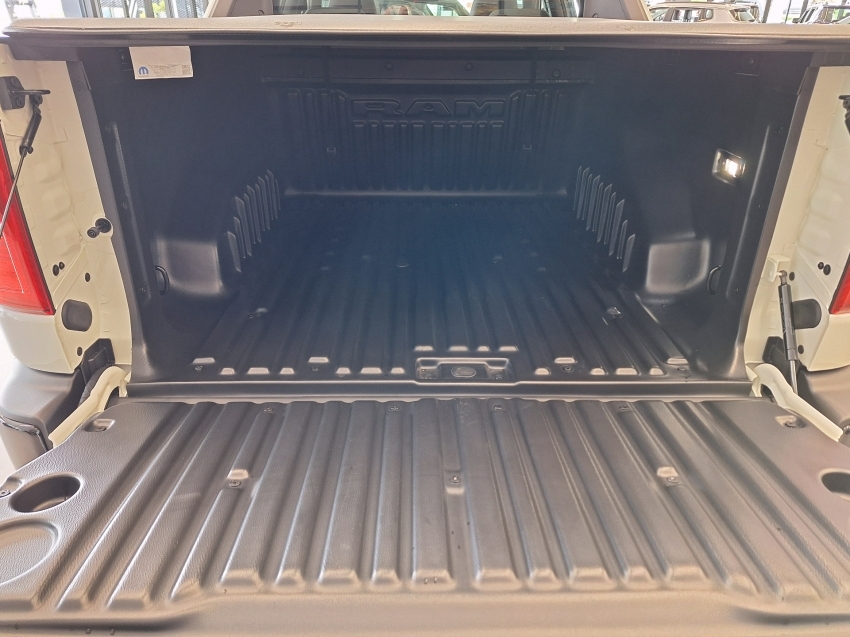 rampage r/t  2.0l turbo gasolina at9 4x4 2025.