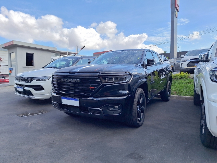 rampage r/t 2025