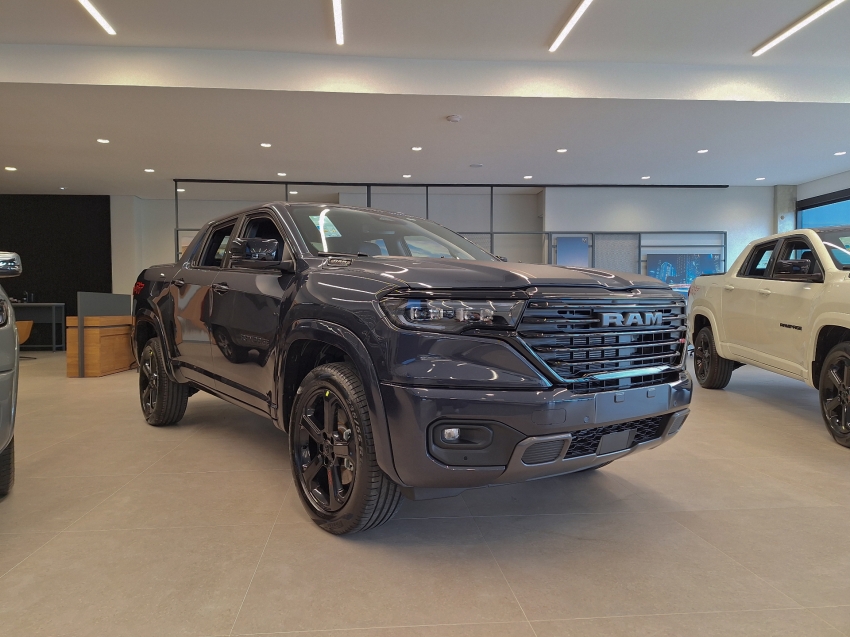rampage r/t 2.0l turbo gasolina at9 4x4 2025
