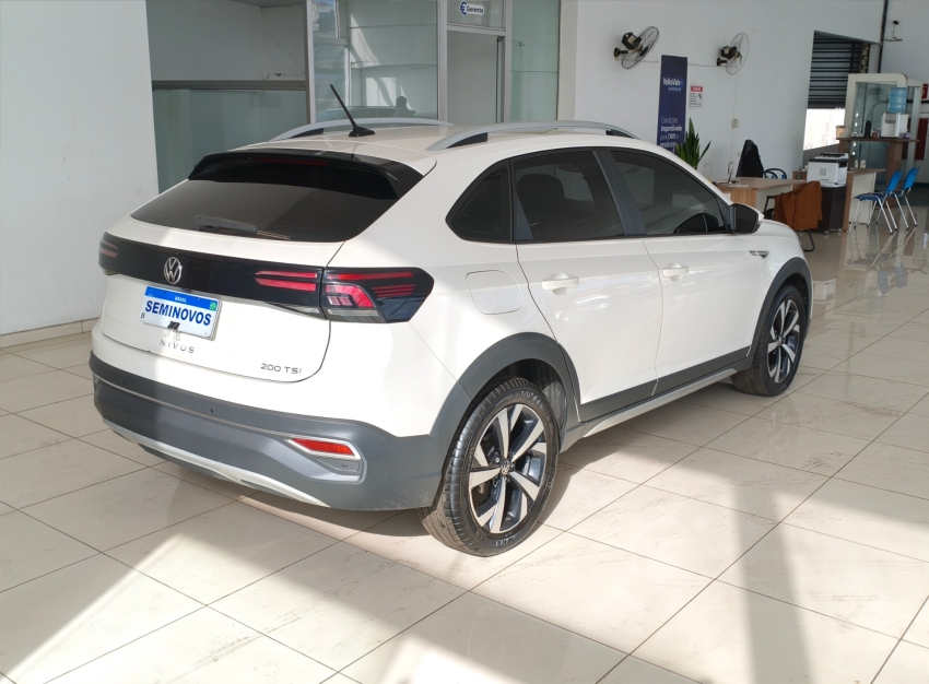 volkswagen nivus 1.0 200 tsi total flex highline automatico 4p 2022