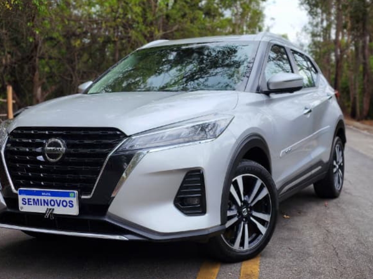 nissan kicks 1.6 16v flexstart exclusive xtronic flex 4p automatico 2022