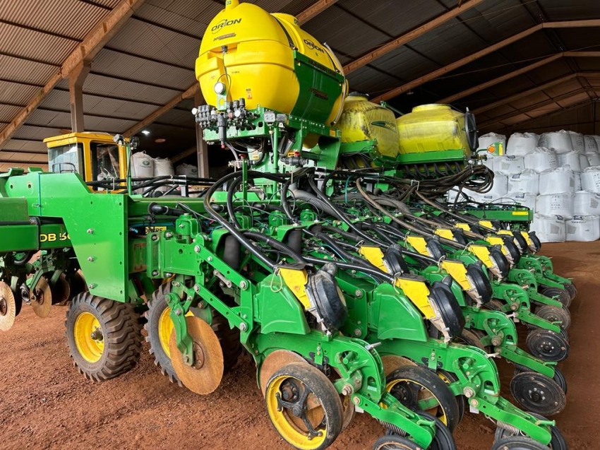 john deere plantadeira db 50 - diesel automatico 2021 john deere plantadeira db 50 - diesel automatico 2021