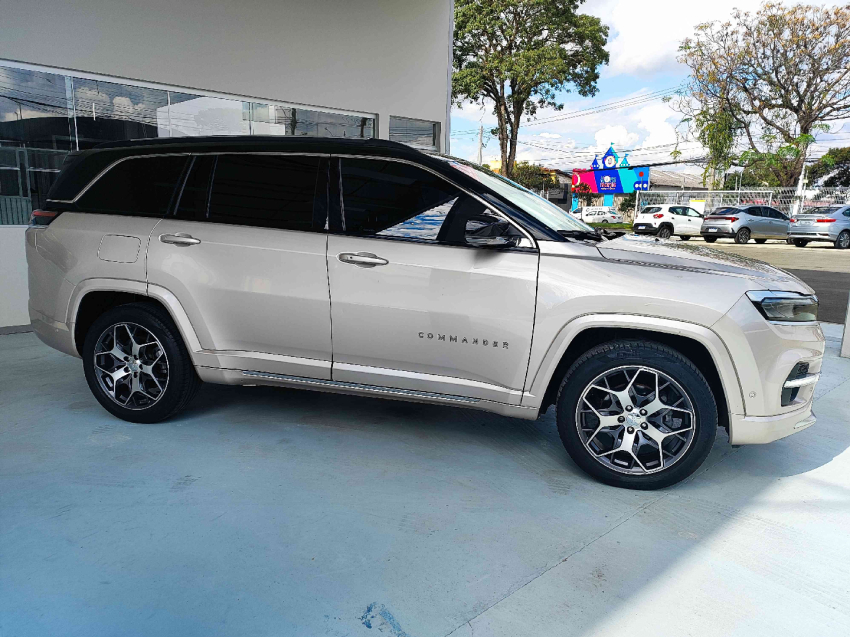 jeep commander 1.3 t270 turbo flex overland at6 2022