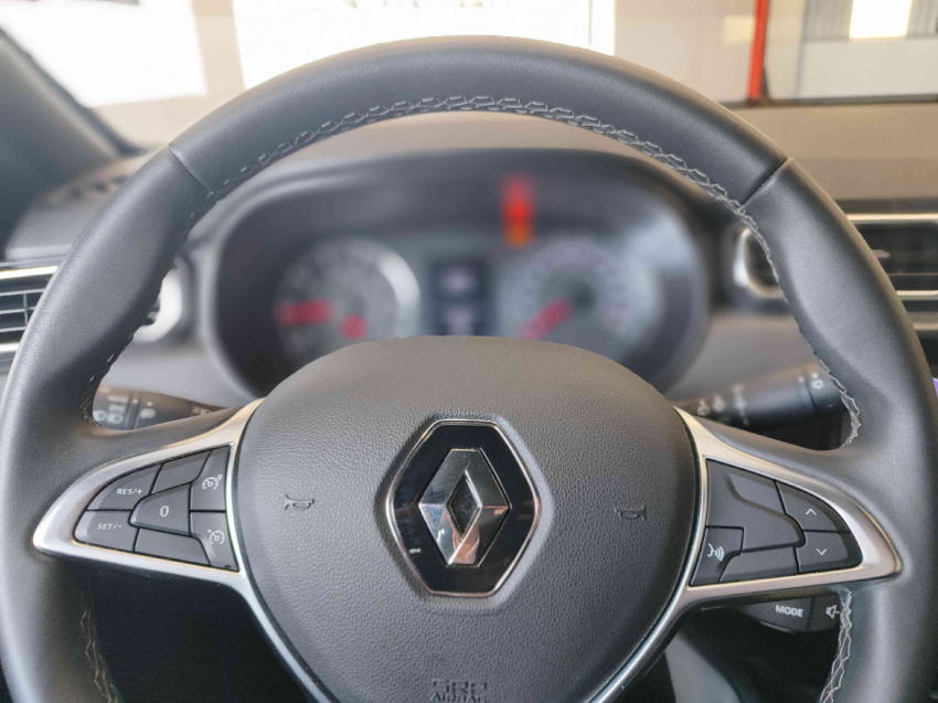 renault duster 1.3 tce flex iconic x-tronic 2023
