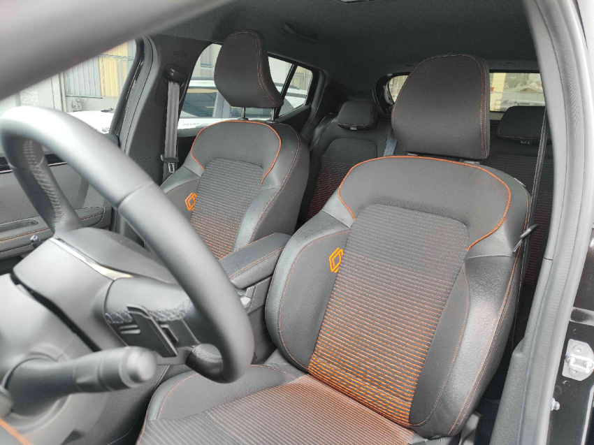 renault kardian 1.0 tce flex premiere edition edc 4p semiautomatico 2025