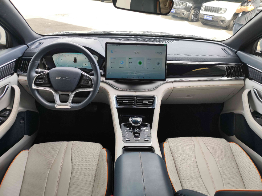 byd song plus 1.5 dm-i hibrido automatico 4p 2025