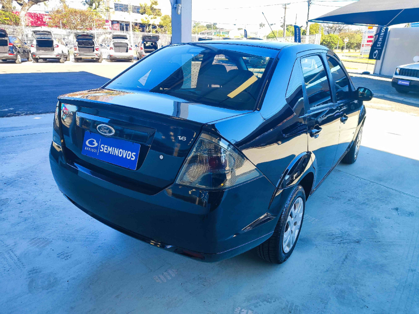 ford fiesta 1.6 rocam se sedan 8v flex 4p manual 2014