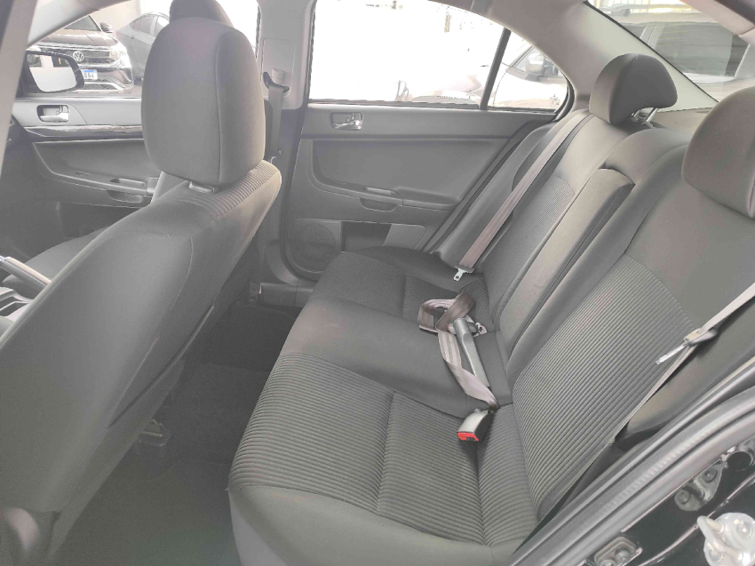 mitsubishi lancer 2.0 hl 16v gasolina 4p automatico 2016